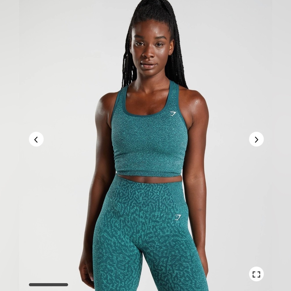 GYMSHARK SET-ADAPT ANIMAL SEAMLESS CROP TANK & BIKE SHORTS SIZE SMALL